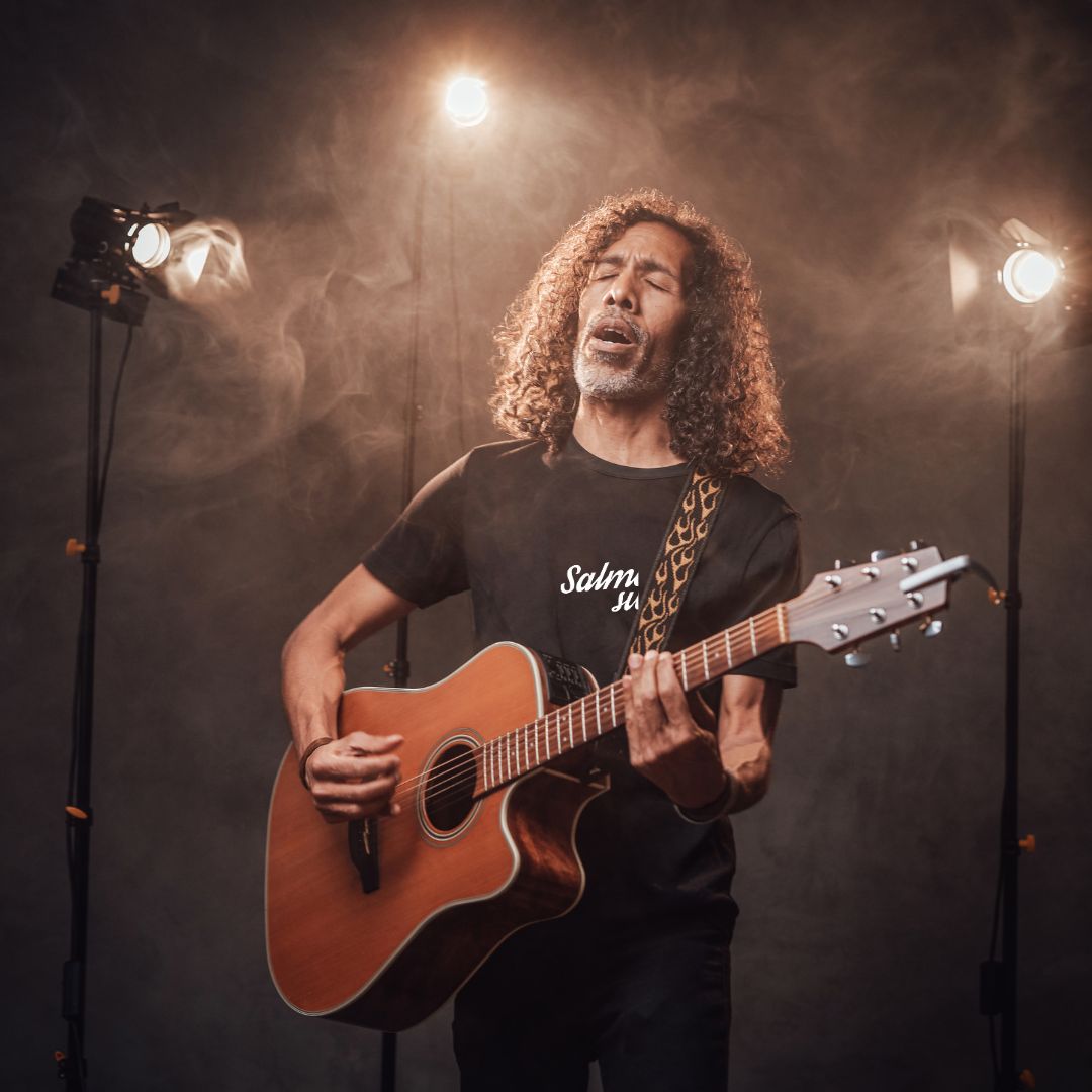Salma Swing - The musician organic T-shirt